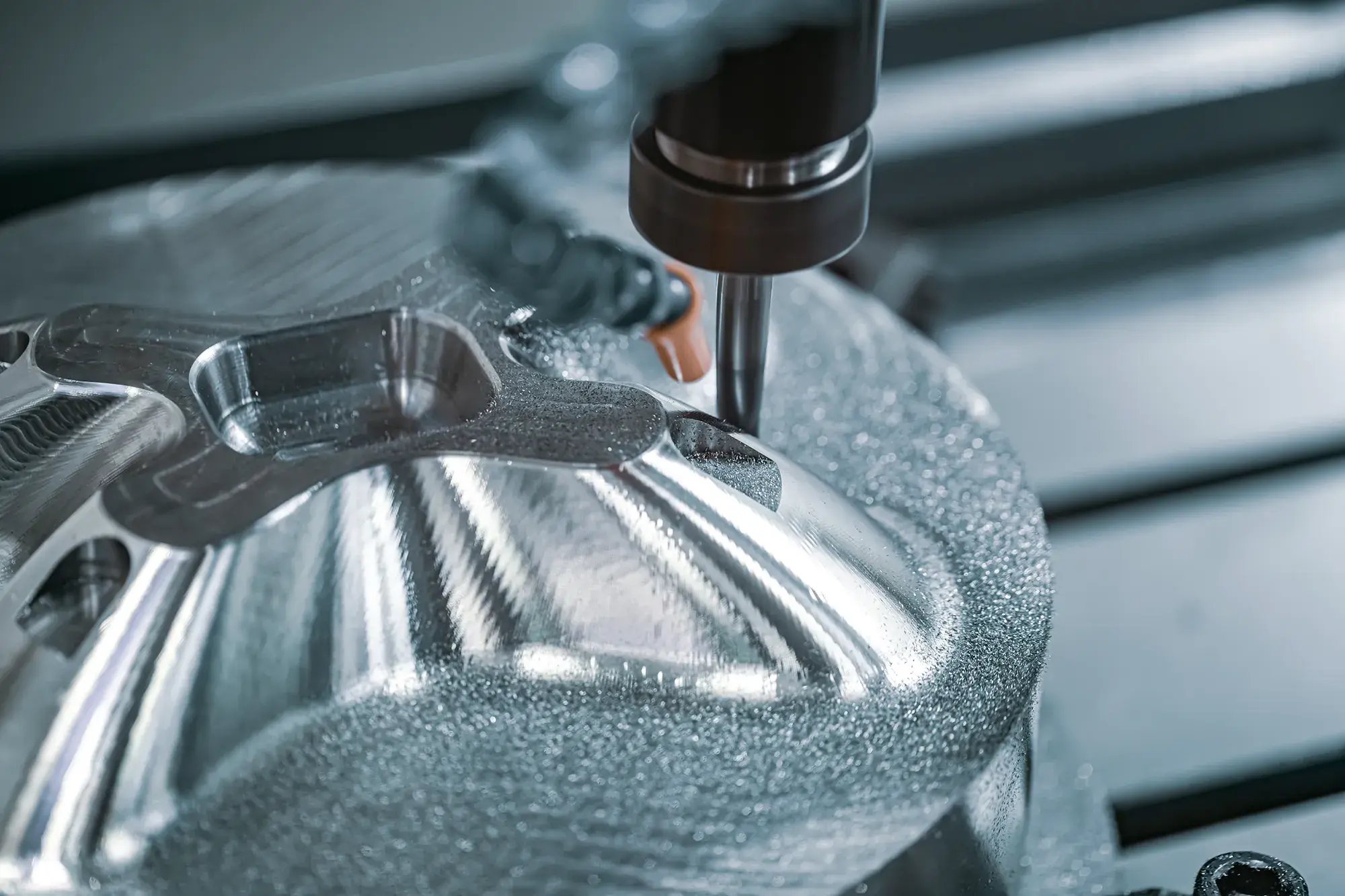 Eine CNC-Fräse in Nahaufnahme